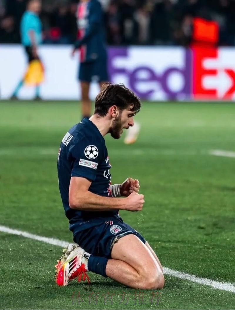 皇马等球会关注克瓦拉茨赫利亚 那不勒斯无意放人